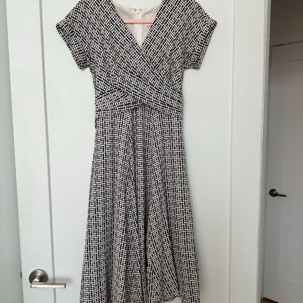 Gal Meets Glam Carson Dress